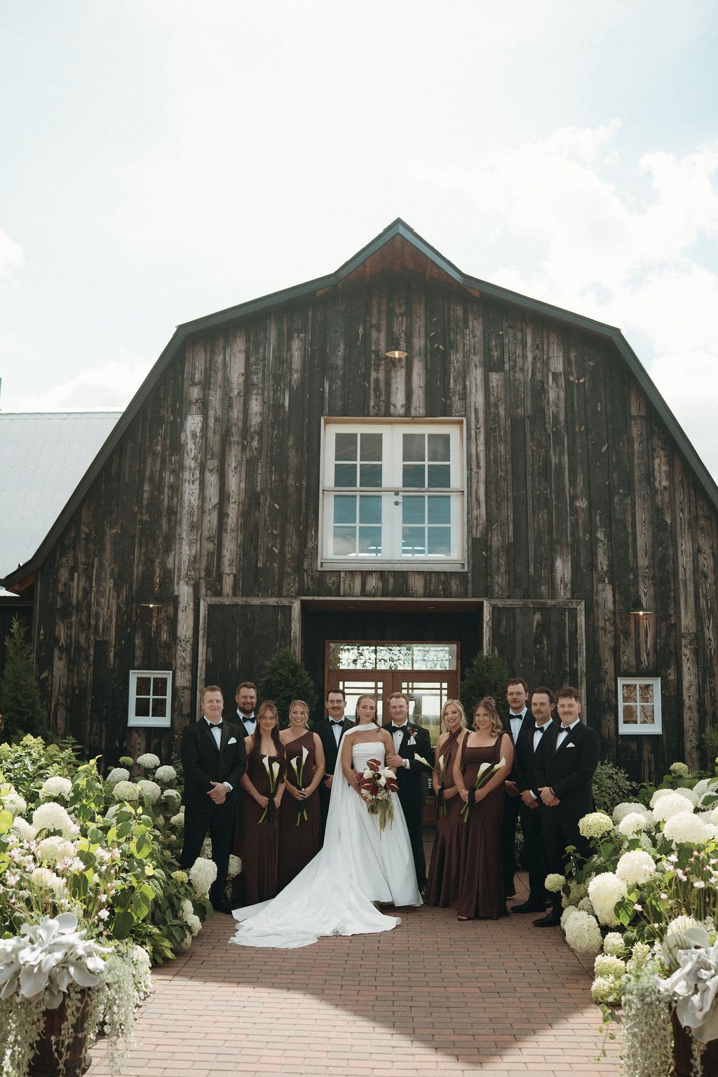 Black Barn summer wedding Fleur de Liv Photography rocky mountain bride48