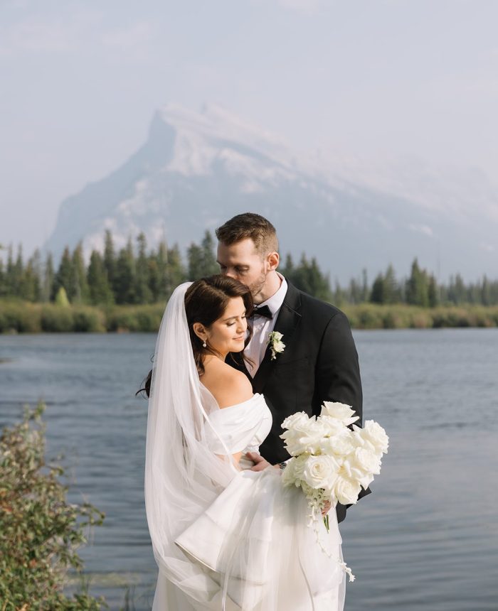 Mainspace Solara Wedding Infused with Black and White Elegance